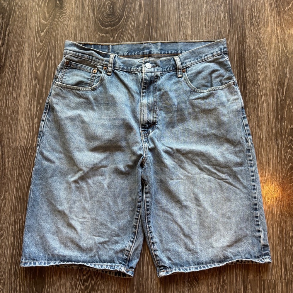 Vintage Levi's 569 Loose Fit Baggy Denim Jean Shorts Jorts - Picture 2 of 6